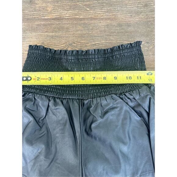 Pookie & Sebastian leather style shorts, size Small - Picture 7 of 8